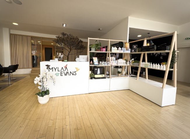 MYLAA-EVANS-COIFFEUR-CLERMONT-FERRAND (PETIT) MYLAA-EVANS-COIFFEUR-CLERMONT-FERRAND