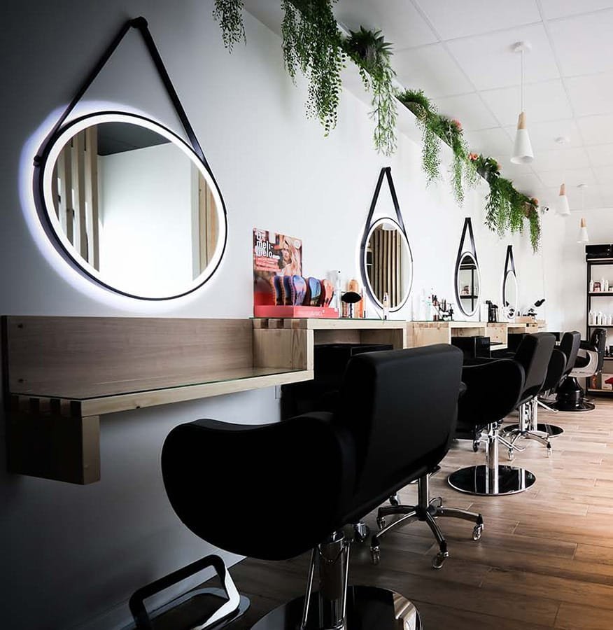 SALON_DE_COIFFURE_CHEVEUX-BOUCLES-MYLAA_EVANS_COURNON_DAUVERGNE COPIE salon_de_coiffure_cheveux-boucles-mylaa_evans_cournon_dauvergne