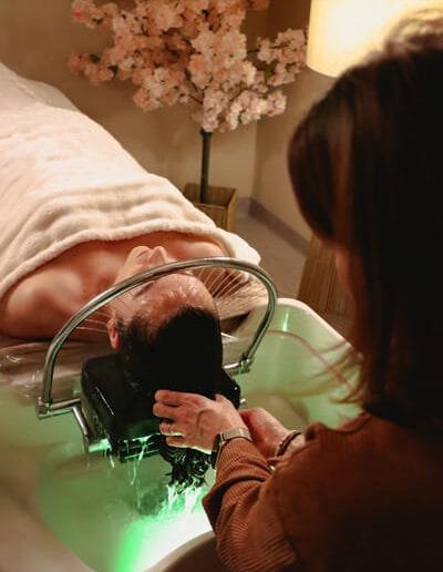 head spa au salon de coiffure mylaa evans a cournon d'auvergne